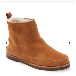 Steve Madden winter boot.